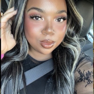 EllanteVides's tweet photo. #NewProfilePic https://t.co/XW3AkoZ8MY