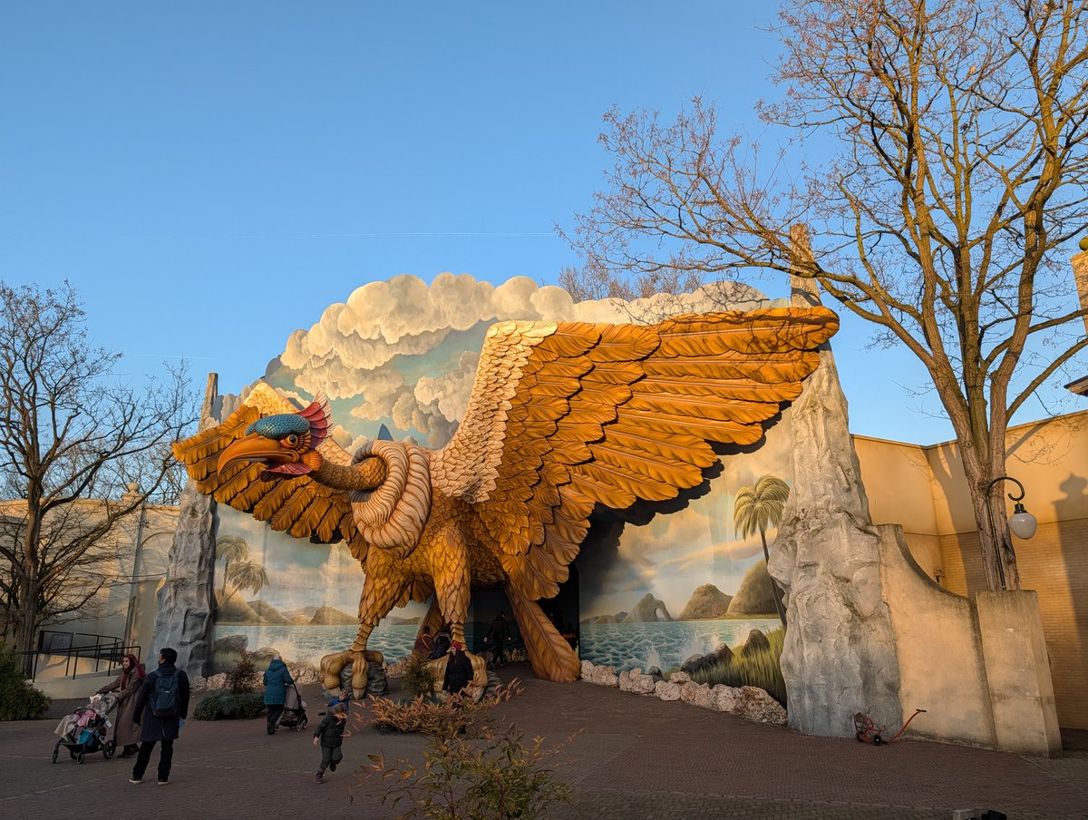 Thomas C tweet media