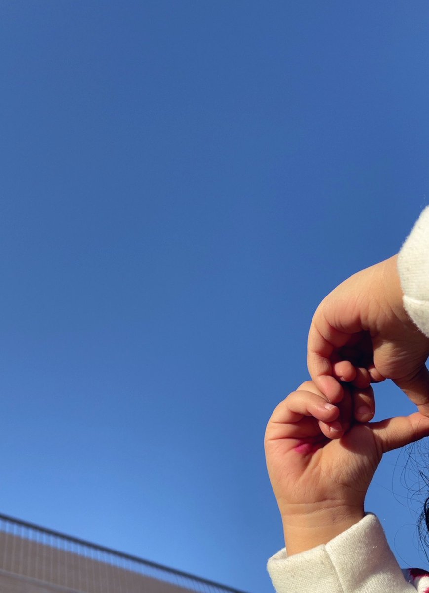 31/ 12 / 2025
على رف الذكريات ..
الحمدلله على كل ماعشناه من أيام سعيدة ..

 #السنه_الجديده_2026
 #عام_جديد_2026