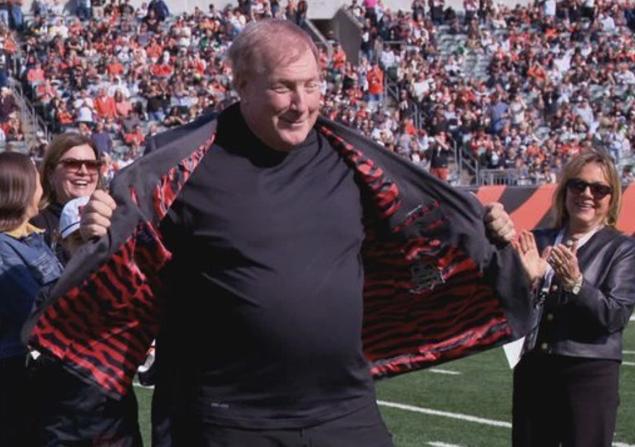 LanceMcAlister's tweet image. Things I enjoyed about Cincinnati sports in 2025: 

Learning something interesting about Joe Flacco every time he opened his mouth.

Chase Burns striding off the mound after striking out the side vs the Yankees in his MLB debut. He’d strikeout the first five batters faced.

Trey…