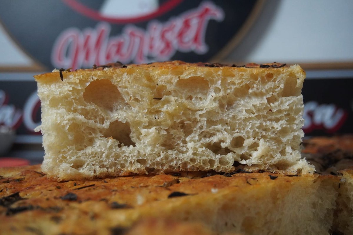 wimobe32's tweet photo. @codiguillos Con esta focaccia. https://t.co/v7e583B5zE