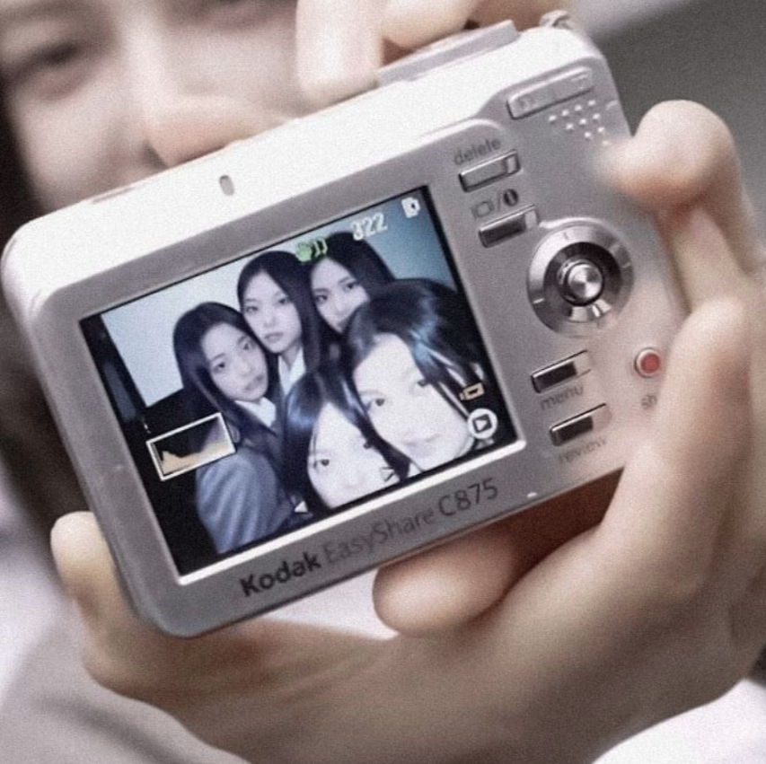 About Music tweet media