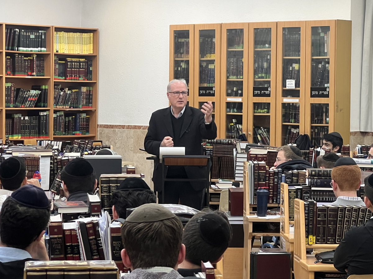 Yeshivat Sha'alvim tweet media