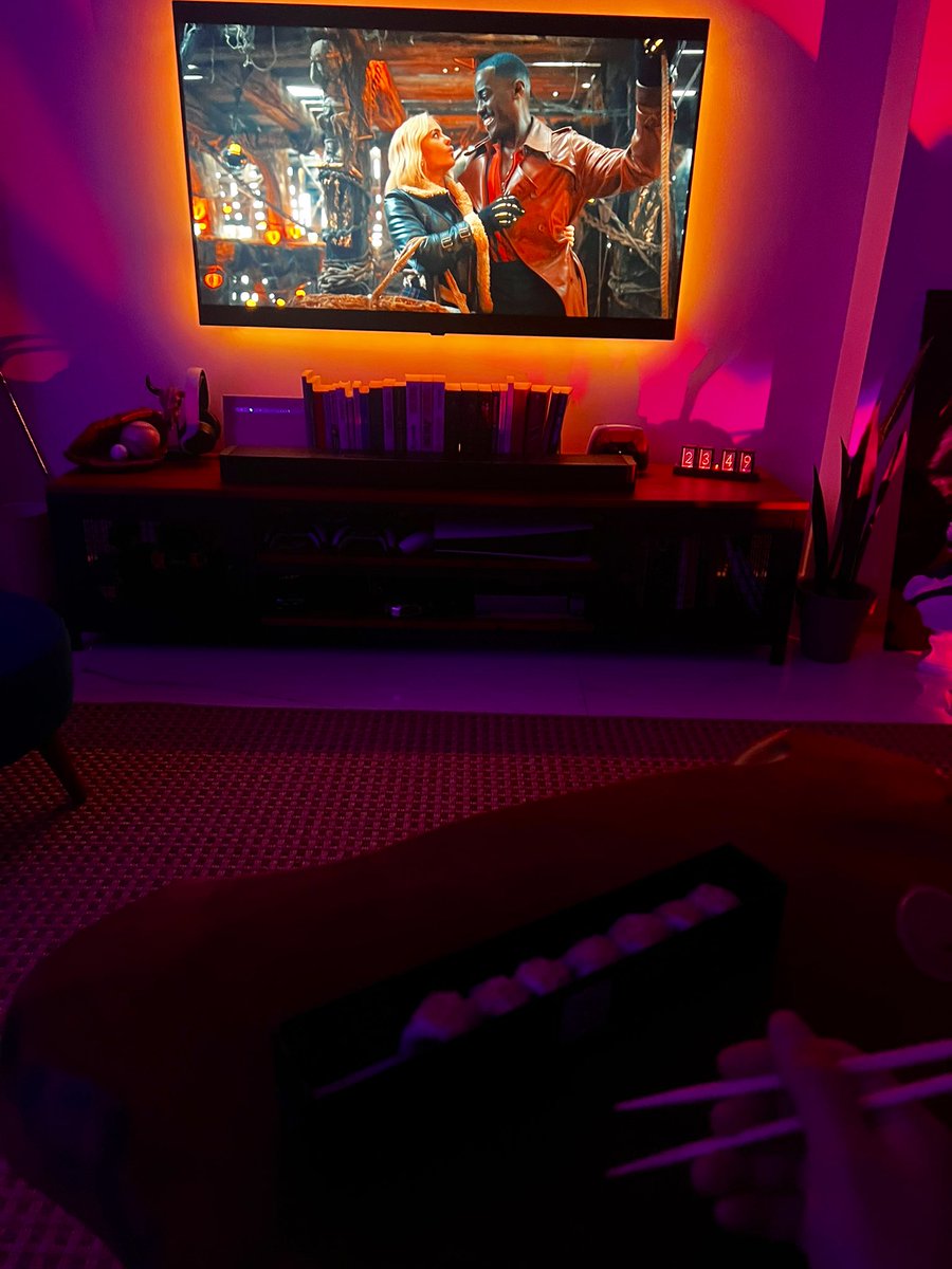 sushi and doctor who. çok ok.