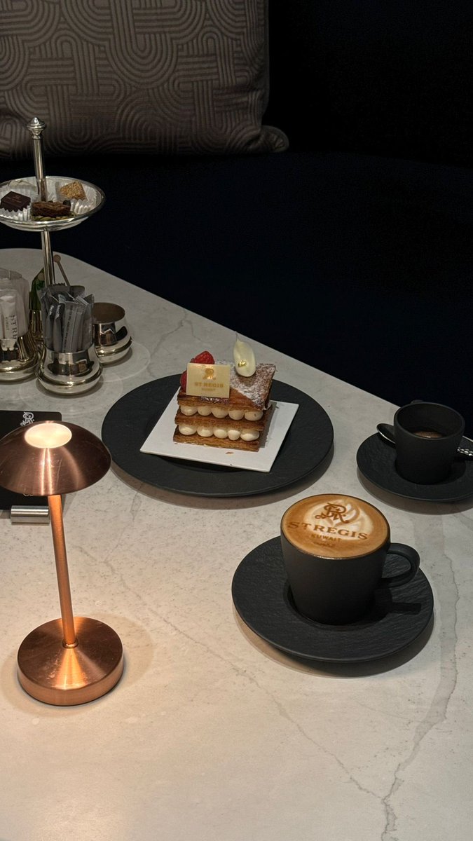 تظلّ السنة وأغلى التواريخ محض أرقام
لكن ما يخلّدها .. سوى ما جرى فيها !

December 31, 2025