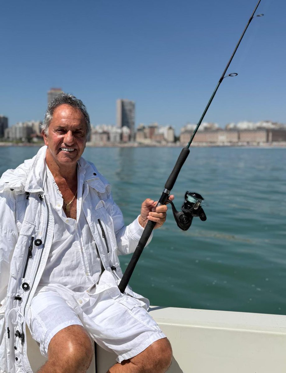 Como en la pesca, los resultados llegan con paciencia y perseverancia.

Sigamos reconstruyendo la Argentina, bajo el liderazgo firme del Presidente <a href="/JMilei/">Javier Milei</a>.

Feliz 2026.