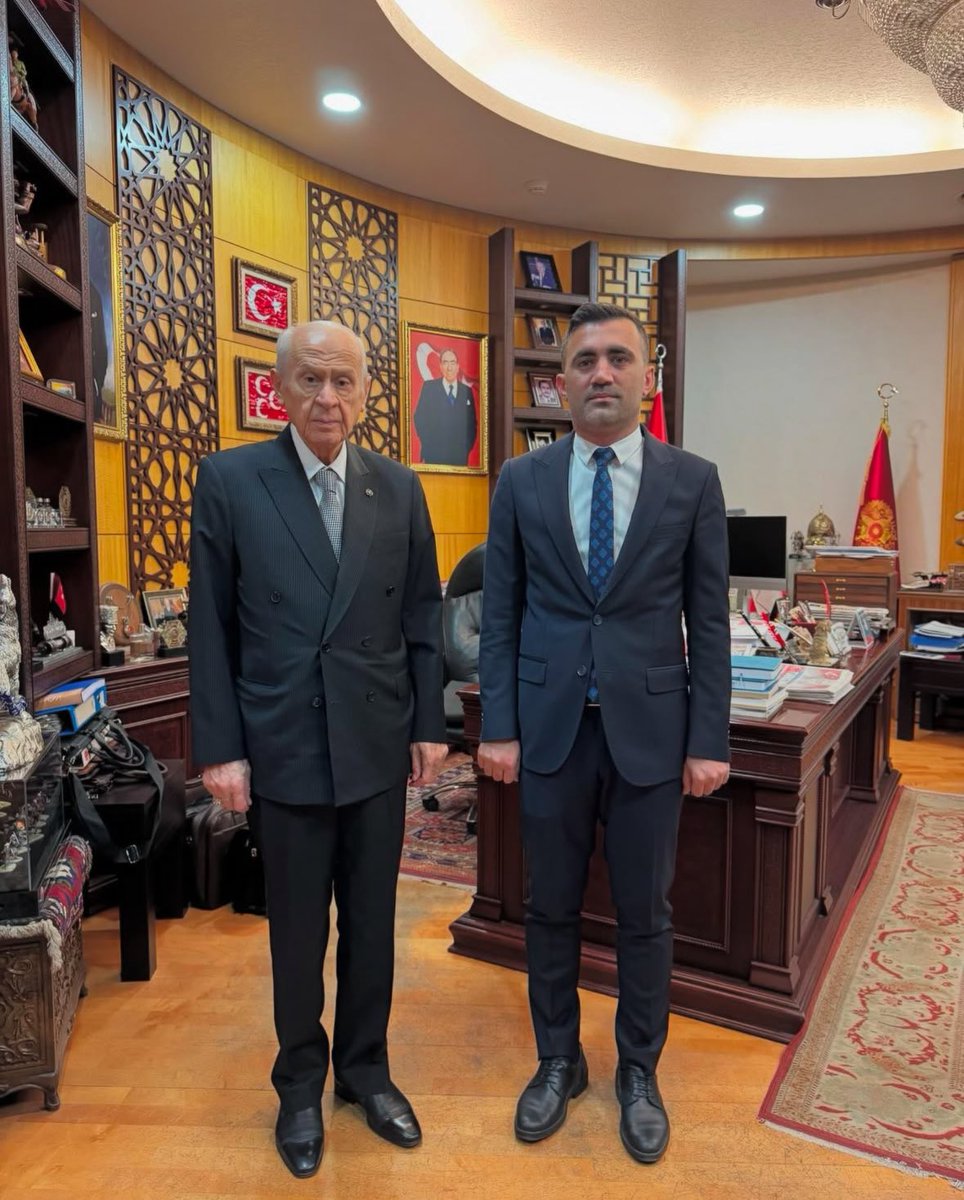 Ad gününün kutlu olsun Türkmen Beyim.
Rabbim sağlık,sıhhat eylesin. Başımızdan eksik etmesin.