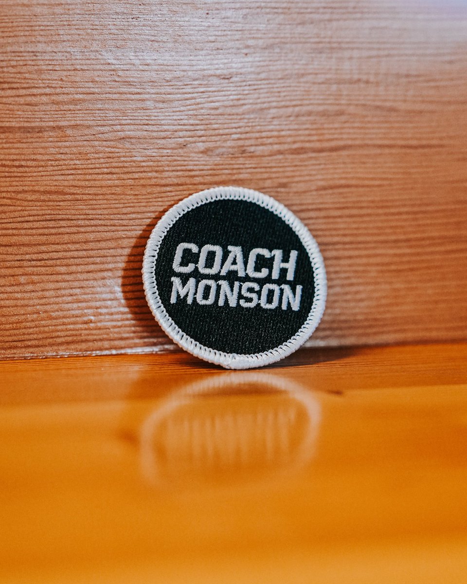 VandalHoops's tweet photo. 𝐏𝐥𝐚𝐲𝐢𝐧𝐠 𝐟𝐨𝐫 𝐬𝐨𝐦𝐞𝐭𝐡𝐢𝐧𝐠 𝐛𝐢𝐠𝐠𝐞𝐫 𝐭𝐡𝐢𝐬 𝐰𝐞𝐞𝐤𝐞𝐧𝐝.

Idaho and Eastern Washington will pay tribute to the legendary Don Monson on Saturday. 

Read more at https://t.co/ROqipRBsM3 https://t.co/EA7xUctUwl
