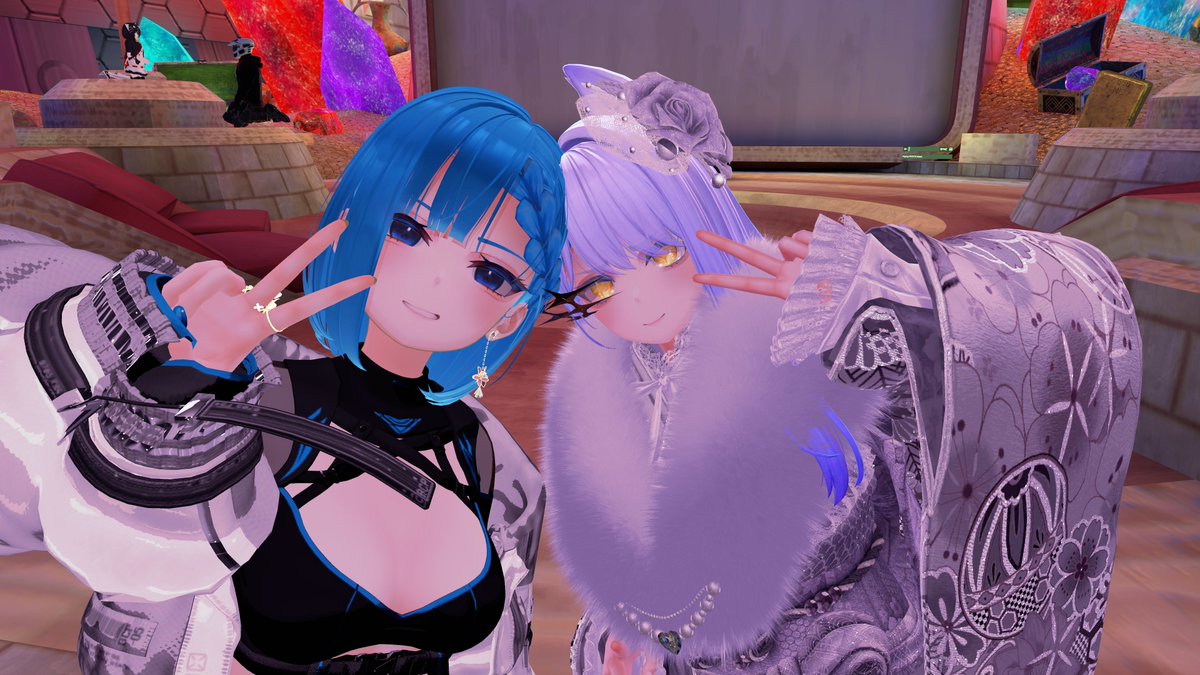 UrueniCore's tweet photo. Stream VRC!3/4
🎆2026年カウントダウン配信をご覧頂き、ありがとうございました!🎍
昨年に続き、華夜ちゃん(#vrc華夜)たちも沢山会いに来て下さいました!🥰🫶
私の姉妹たちのファッションが可愛すぎて、眼福眼福眼福~!🥳🥳
今年もいっぱい仲良くして下さい💖
#VRChat #VRC #VRCCORE https://t.co/6njOih3Azh