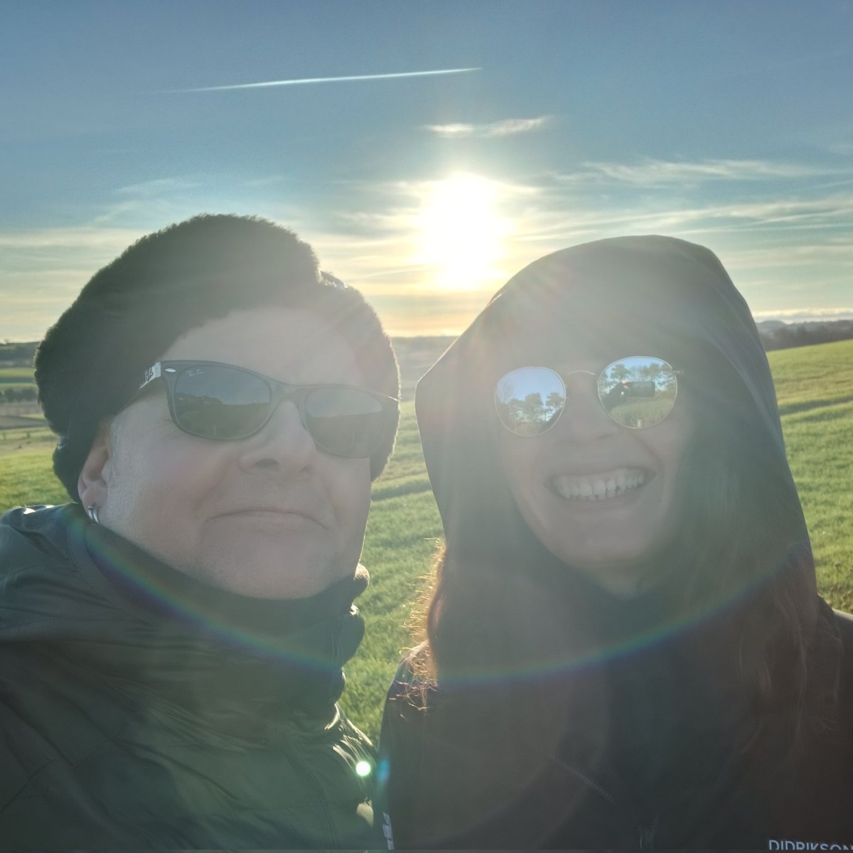 VicGalloway's tweet photo. Goodbye 2025 ๐ & hello 2026...
Happy Hogmanay & all the best for the New Year, my pals! ๐ฅณ๐๐๐ช
Big love to y'all โค๏ธ
#hogmanay #happyhogmanay #newyear #newyearseve #awrabest #allthebest #goodbye2025 #hello2026 https://t.co/E5yqZkJjpq