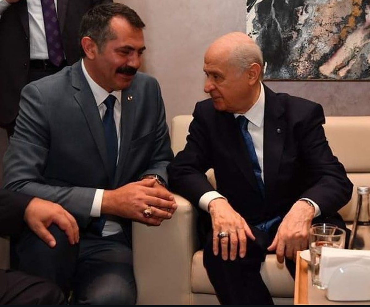 Dirayetiyle hakikate,
Bilgeliğiyle Türklüğe,
Varlığıyla Milliyetçi-Ülkücü Harekete ışık tutan, 
Türk ve Türkiye Yüzyılının mimarı,
Lider Ülke Türkiye Ülküsü’nün banisi,

Türk Milletinin Bilge Şahsiyeti, Liderimiz Sayın Devlet Bahçeli Beyefendi'nin doğum gününü kutlar, Cenab-ı