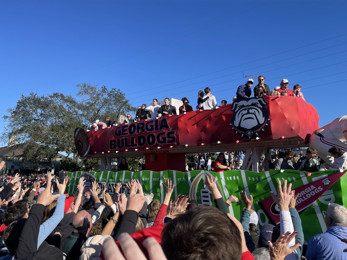 AKicker88's tweet photo. We here! GO DAWGS! @DawgNationDaily https://t.co/yt2pfqxWSC