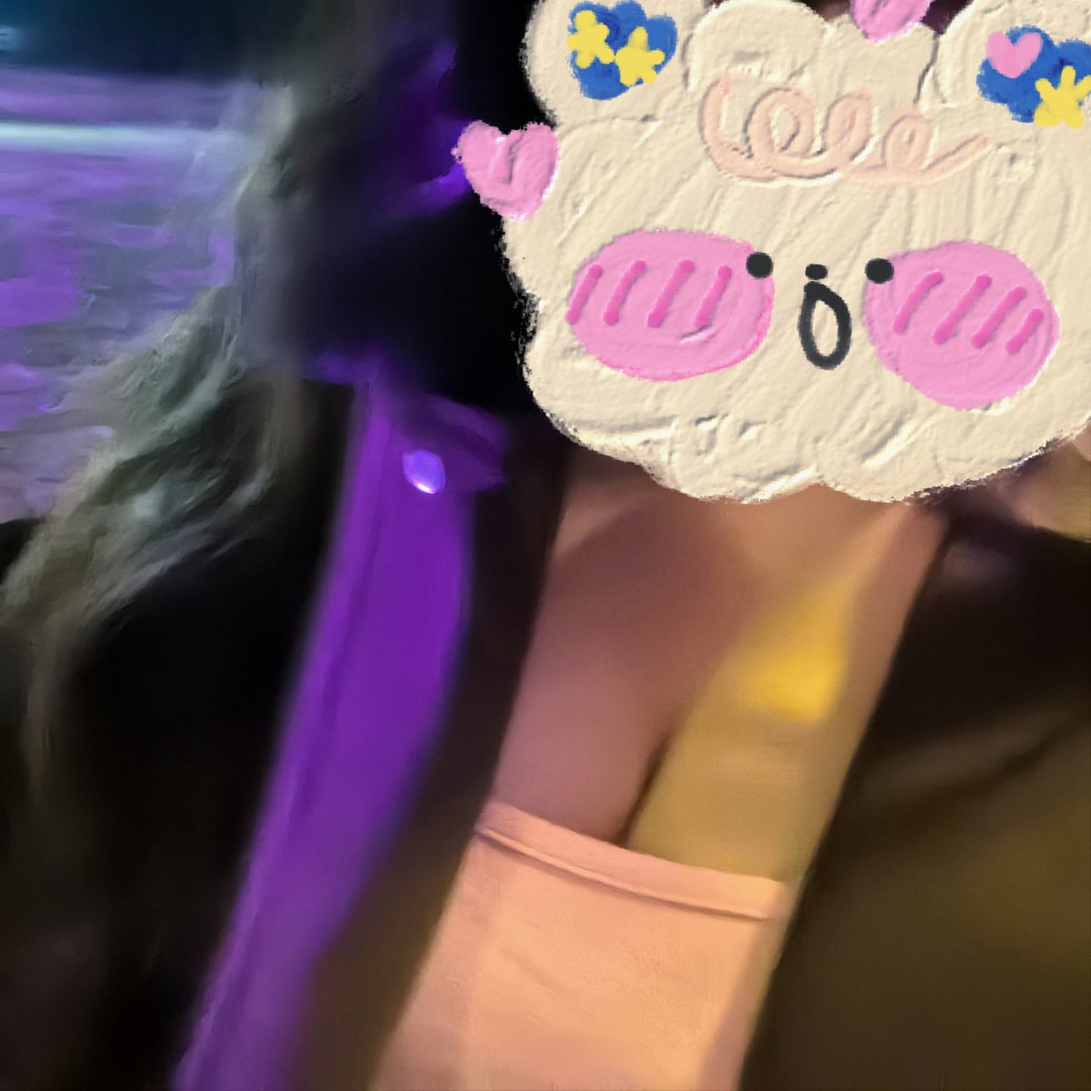 MizzMizz0571's tweet photo. 才回到家，差点把我冷死🥶 https://t.co/dQ3efmrv5p