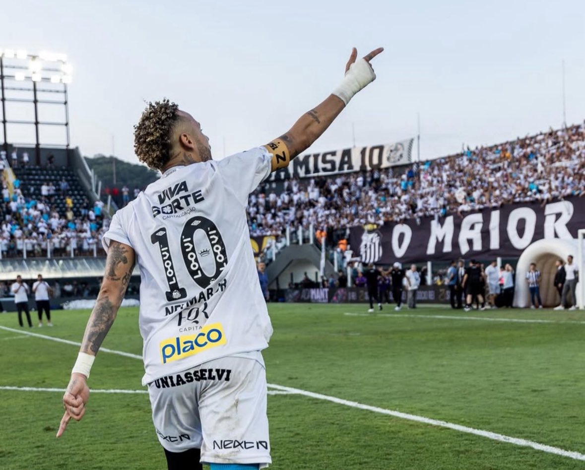 FabrizioRomano's tweet image. 🚨⚪️⚫️ BREAKING: Neymar Jr agrees to sign new deal at Santos valid for one more year!

Agreement completed until December 2026 for the Brazilian. 🇧🇷