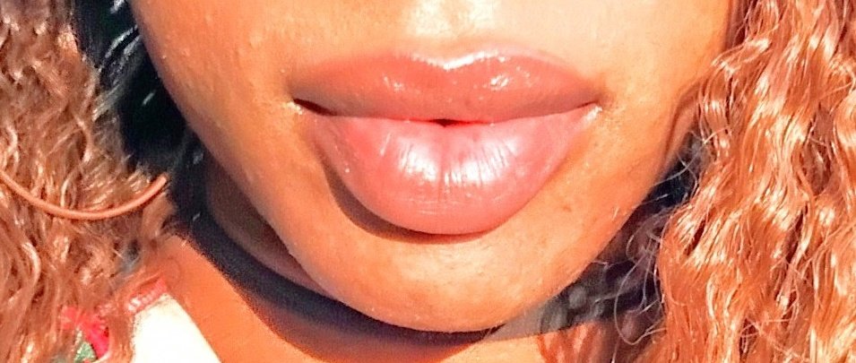 Dollyface116's tweet photo. 💋Guess who https://t.co/wVHoUB7Jql