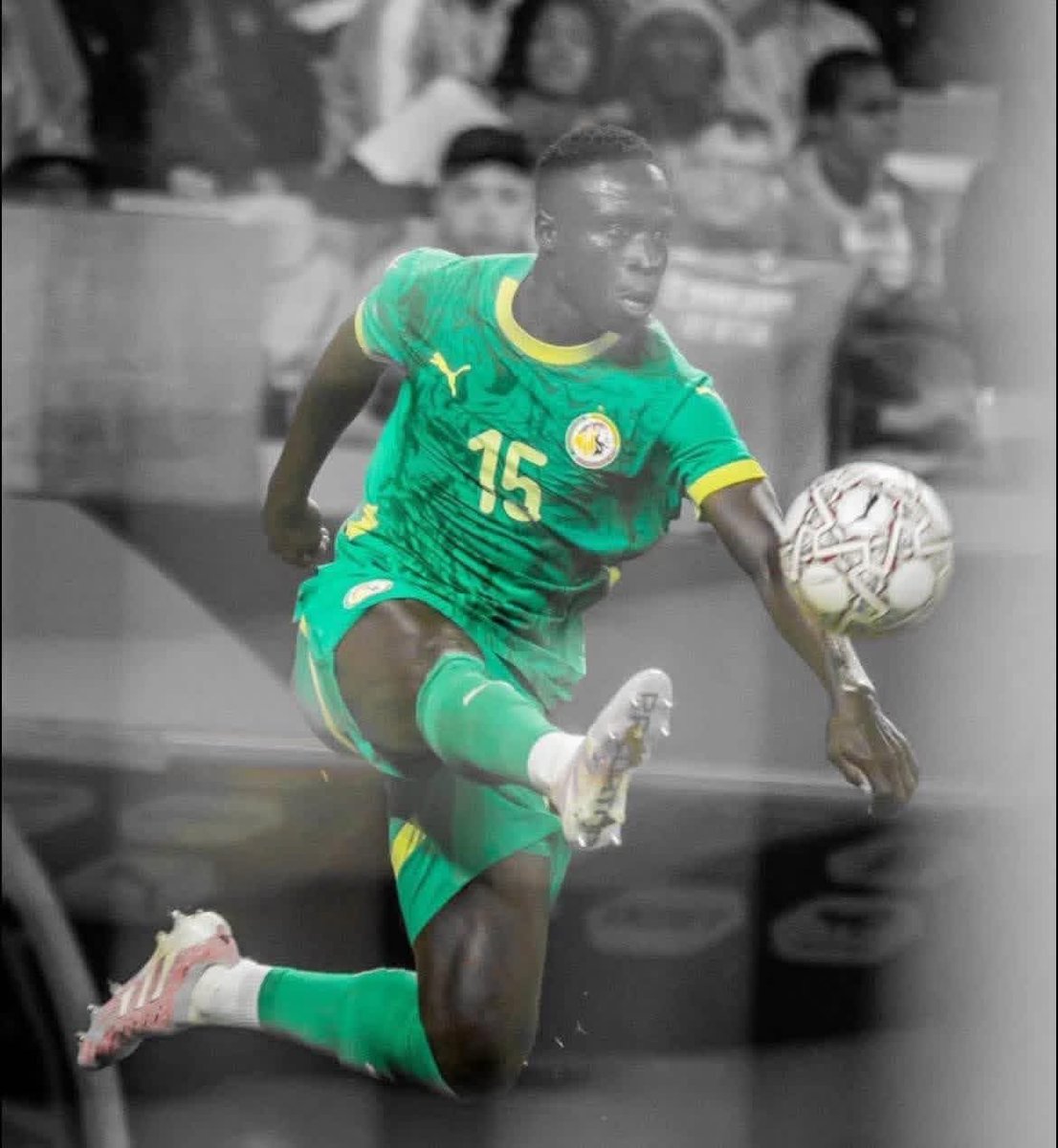CAN 2019: Il a fait son tournoi au calme 
CAN 2021: Il a manqué au🇸🇳
CAN 2023: Il a terminé meilleur joueur du Sénégal
CAN 2025: Il est en train de mettre tout le monde d’accord

Respect à Krepin Diatta qui est toujours irréprochable dans son couloir ! Bravo à lui !🤩👏
#IFAN🎭❤️