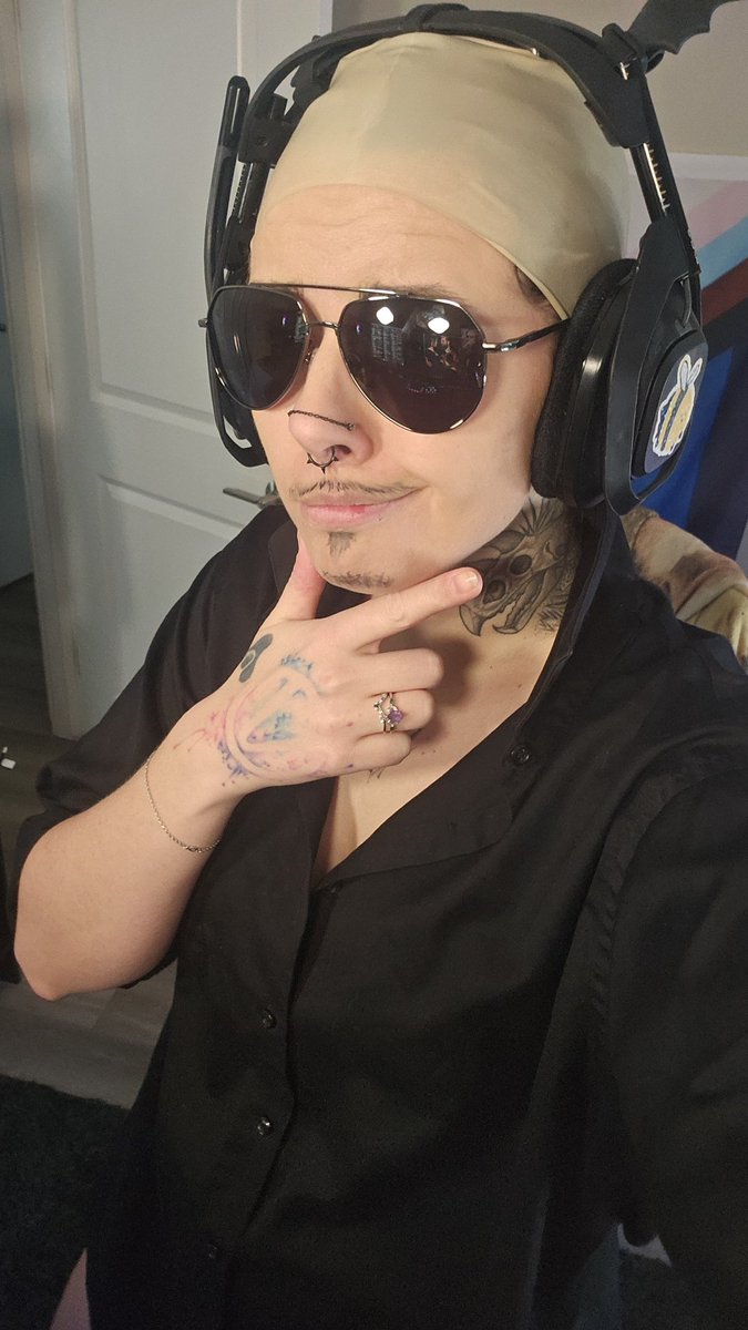 LadyStink 🥰🦖🐝 tweet media