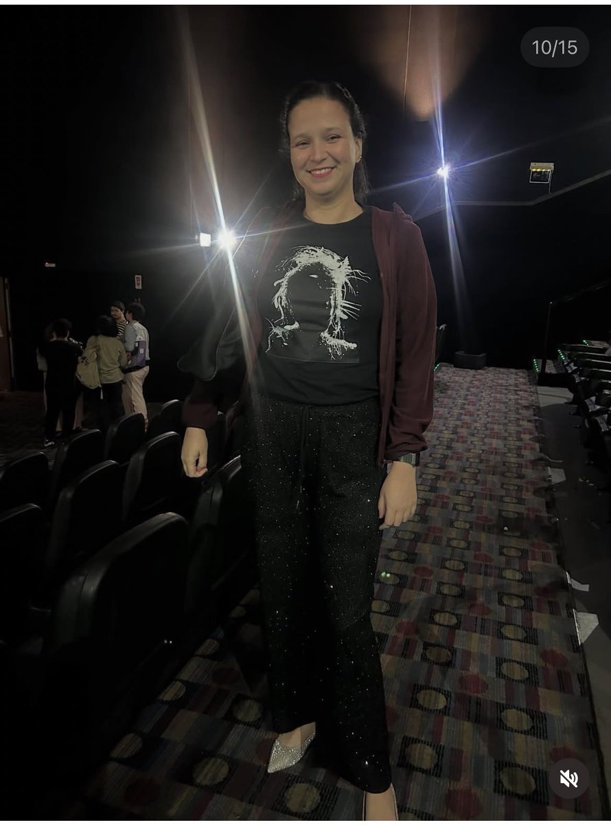 mileyplusdotcom's tweet image. THIS! “Something Beautiful” at the movie theater! Best day of 2025 as I wait to see Miley one day too! ❤️🎼✨