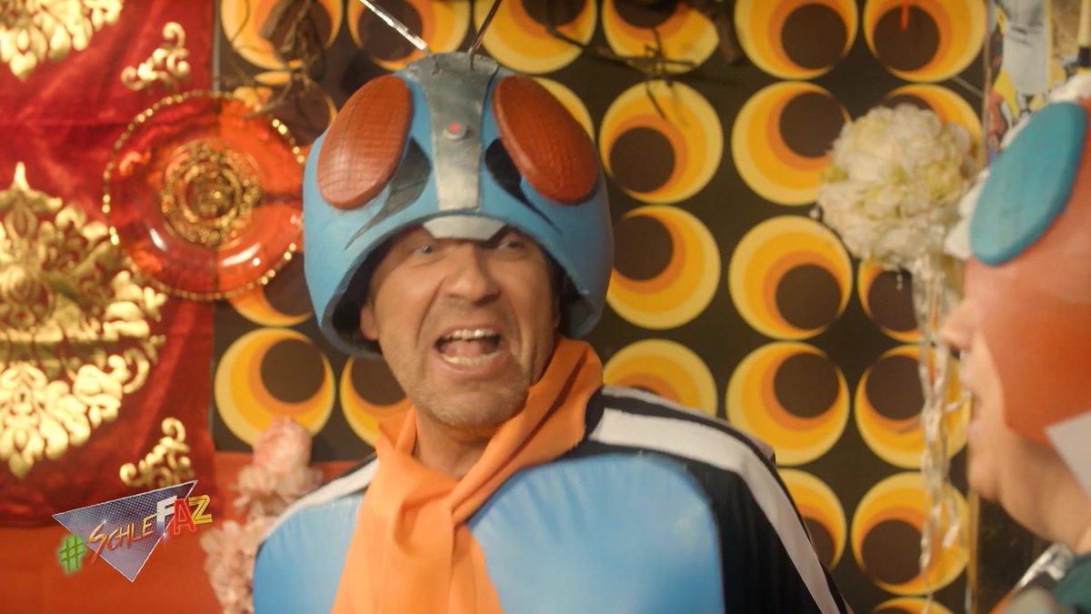 QueenMopp's tweet image. War das schön! 🥰🤩☺️
Halbzeit! Weiter geht's mit #Aerobicide! 💪🏻

#FrankensteinsKungFuMonster #SchleFaZ #QuadrupleFaZ #Silvester #SchleFaZbeiNitro #WirSindSchleFaZ