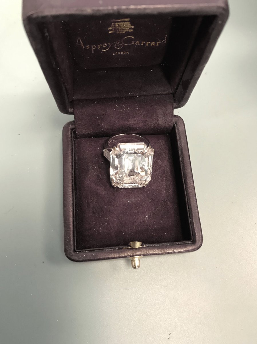 Furbeti's tweet image. Why is Melania Trump’s wedding ring in the Epstein file release? 

I always suspected the only reason they got married is so they cant testify against each other.

justice.gov/epstein/files/…