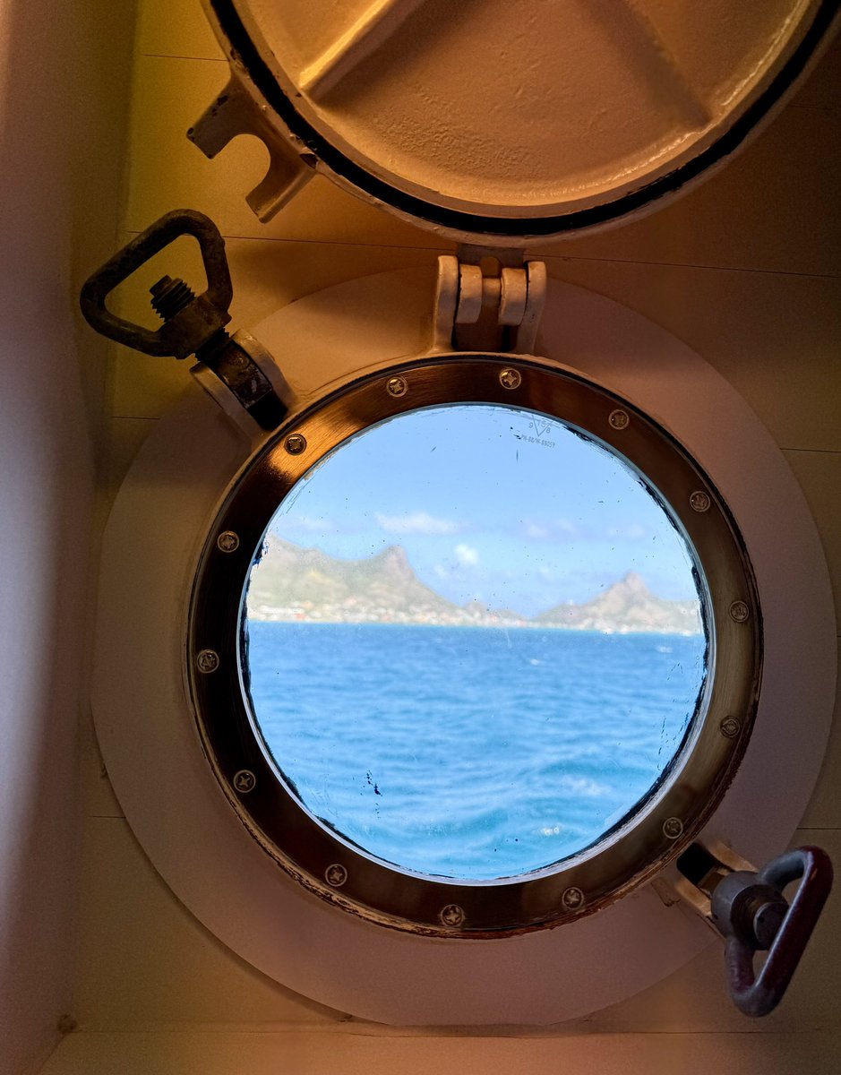 SashaEats's tweet photo. Porthole views 😍
#SashaSails #RoyalClipper #travel #StarClippers https://t.co/HHrAsyIwx2