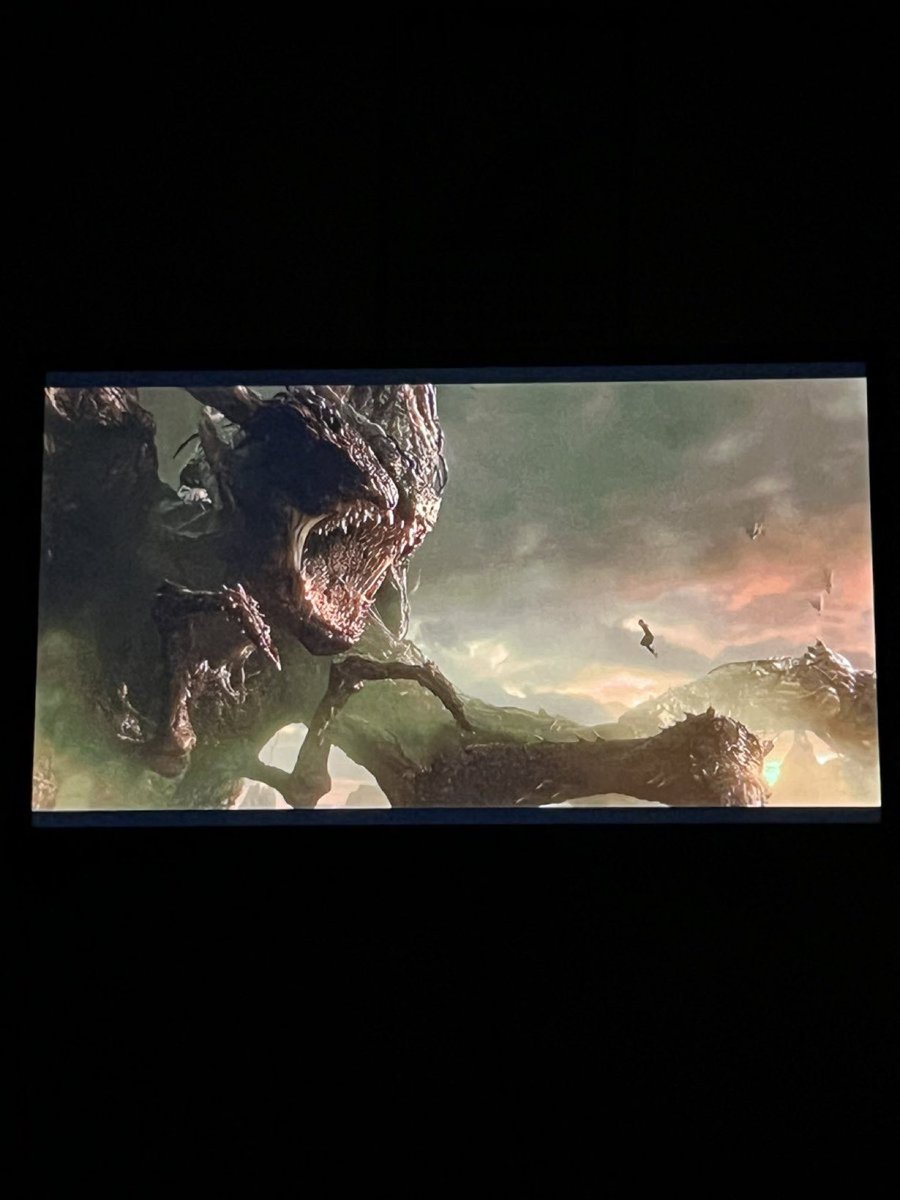 Namek623016's tweet photo. IM SORRY BUT THIS SHOT WAS SO FUCKING EPIC WHAT THE ACTUAL FUCK 
EXCEEDED MY EXPECTATIONS 
#StrangerThings5 https://t.co/BSgJoKnQLw