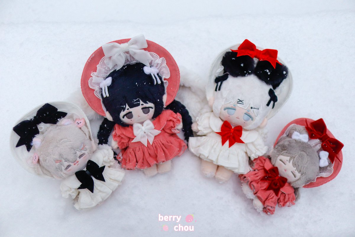 sw_berrychou_'s tweet image. 🔁 신년 RT 이벤트 🎁

많은 관심과 응원 덕분에 5주년을 앞두고 있습니다
감사의 마음을 담아 리뉴얼 판매 예정인 케이크 의상을 보내드리는 이벤트를 진행합니다

🎁 케이크 시리즈 의상 1벌 - 색상, 사이즈 (10/15cm) 선택
📢 당첨자 발표: 베리슈가 5주년이 되는 날🎊

새해 복 많이 받으세요 🙇‍♀️