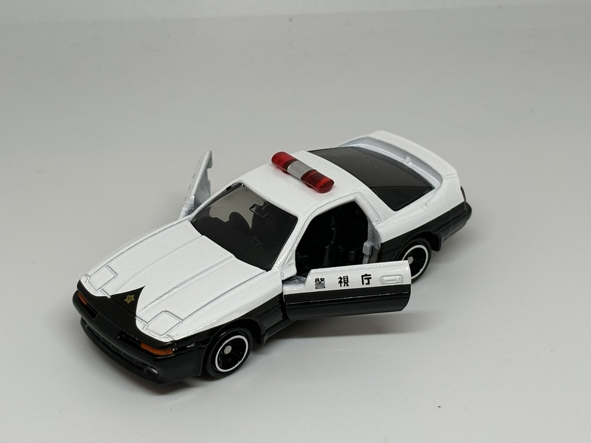 トミカ イオンオリジナル トヨタ スープラ日本警察デザイン仕様