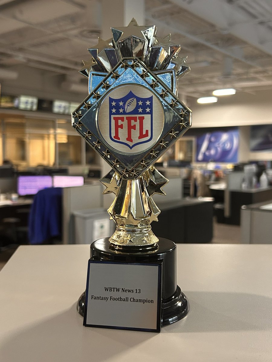 Steve Roth tweet media