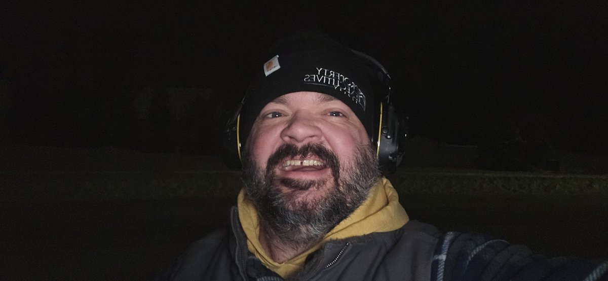 djenkins's tweet image. Day 2 #75hard ....  this would be easier in the summer.  You can't really see it but I built that house behind me.  I even tokenized it on #ravencoin