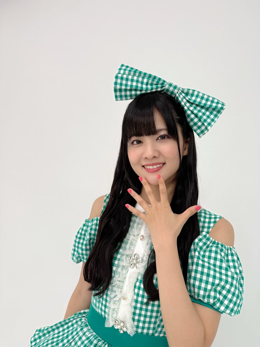 staff_aguri's tweet image. 本年もよろしくお願いいたします🎀

アーティストデビュー5周年の年☀️
素敵な1年にしましょう🌸✨

#大西亜玖璃
#あぐぽん