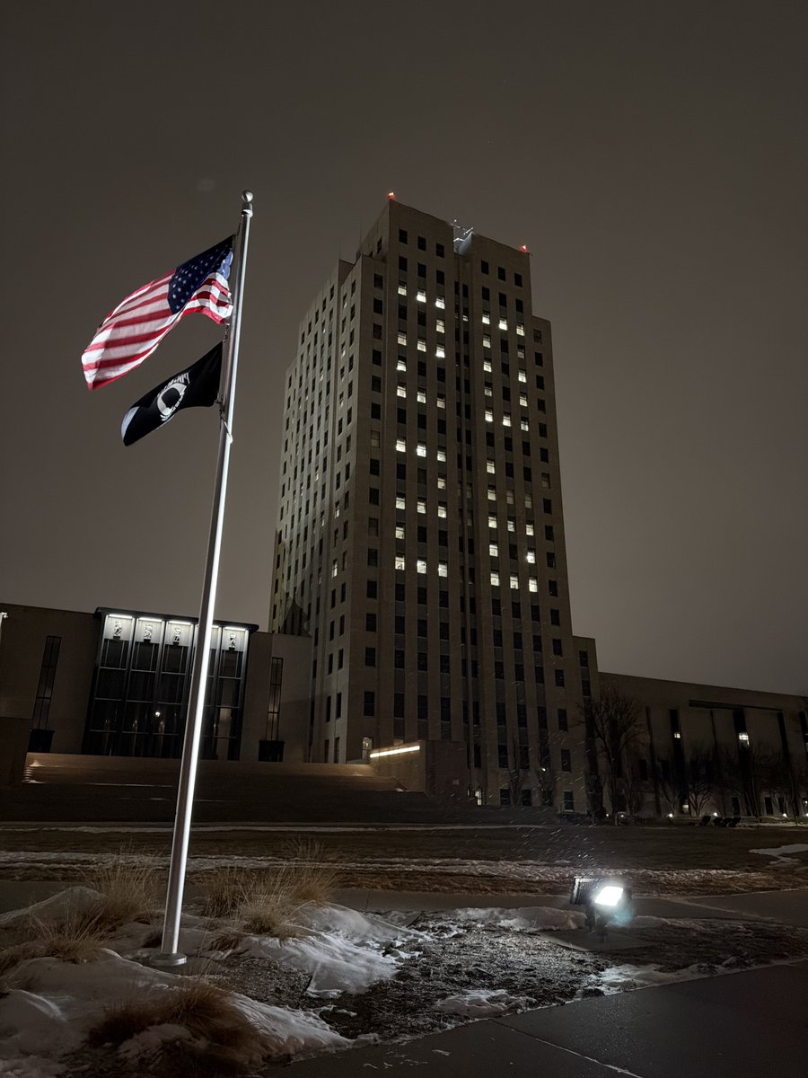 GovArmstrong's tweet photo. Happy New Year, North Dakota! https://t.co/4WEfnd8Ois