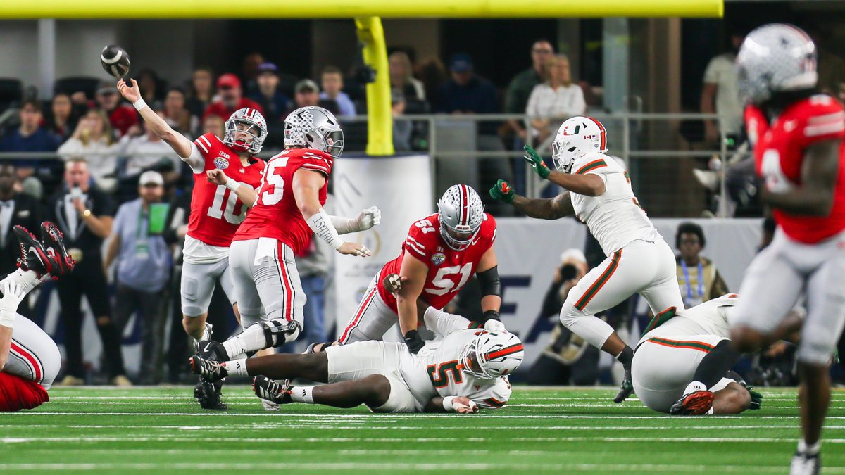 wisejohnp's tweet image. Sayin to Smith for a long gain in the second quarter. @wsyx6