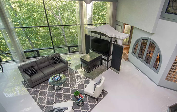 15zanaz's tweet image. The TV in its own temple is such bad design, it's impractical and pointless.
#homedesign
#interiordesign
#interiors
#interiordecor