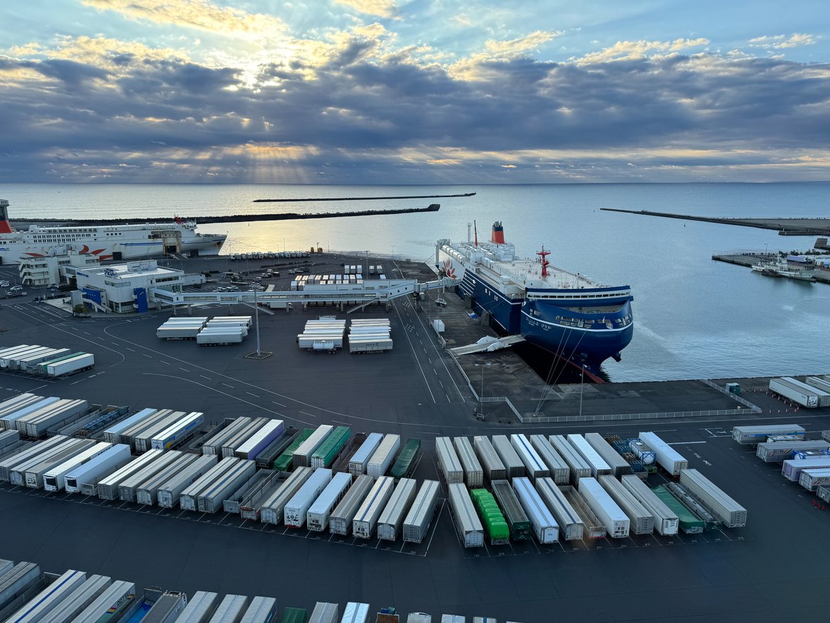 ガルパンカフェ(喫茶）パンツァーフォー tweet media