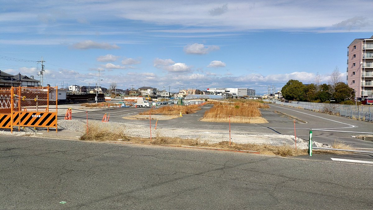 久しぶりに藤井寺の教習所の前を通ったんやけど、教習所が無くなっとるΣ(ﾟДﾟ)