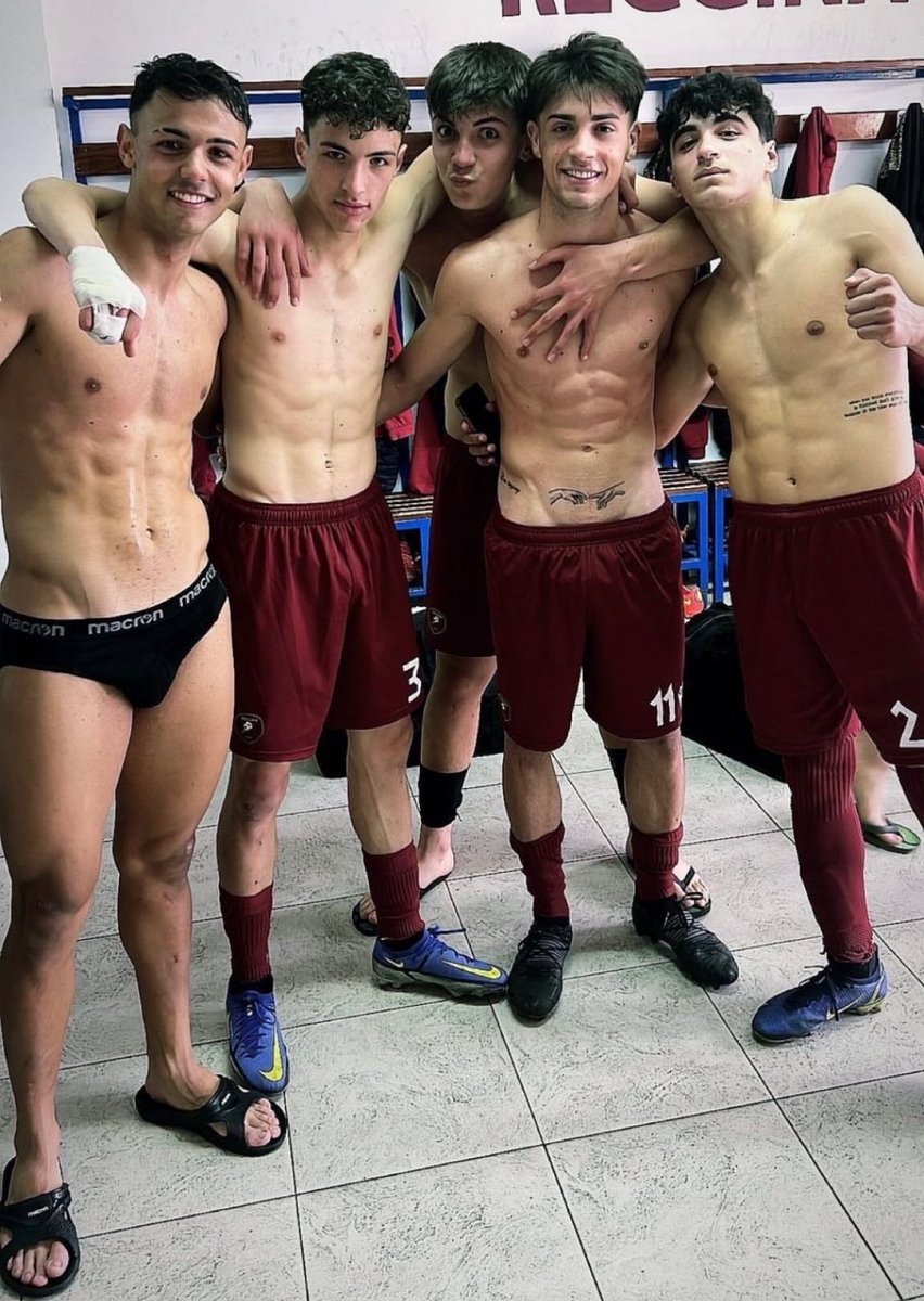 StraightArchive's tweet image. 