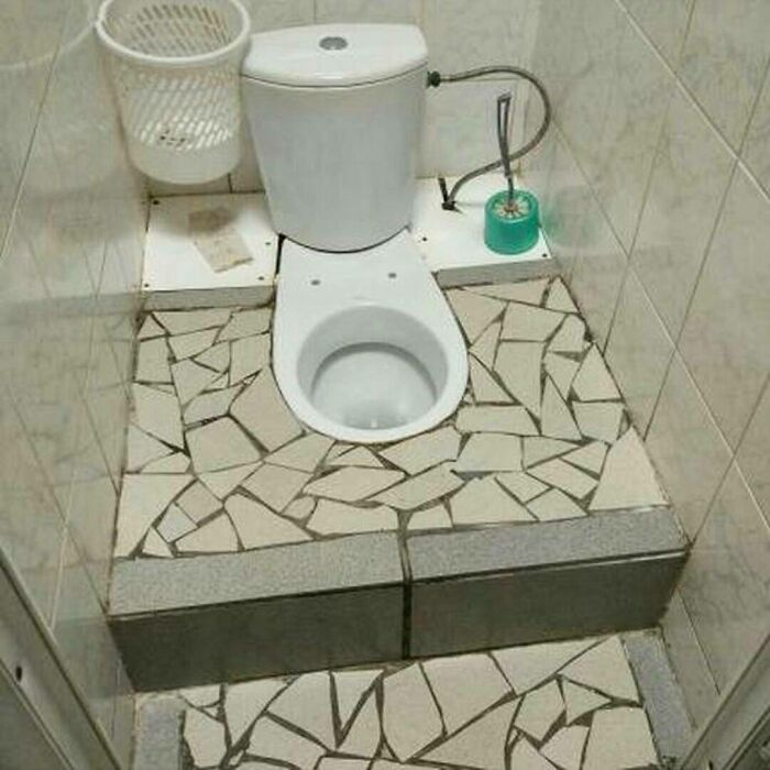 15zanaz's tweet image. The toilet is lower than the bin.
#homedesign
#interiordesign
#interiors
#interiordecor