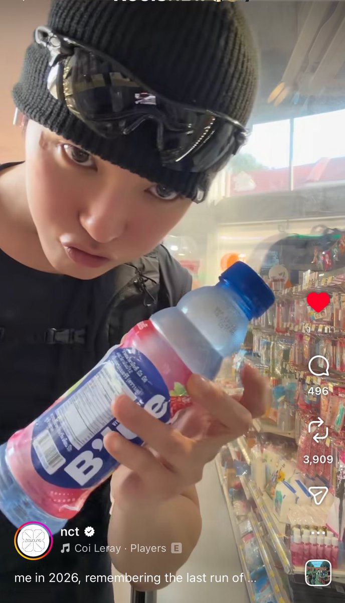 fernorn7's tweet image. เห้ยยยB'lueจ้างพี่แทยงเป็นพรีเซนเตอร์ได้แล้วมั้งงงพี่เล่นกินทุกรสชาติขนาดนี้ แถมเป็นรสชาติใหม่ของแบรนด์ด้วย รสสตอเบอร์รี่ #TAEYONG