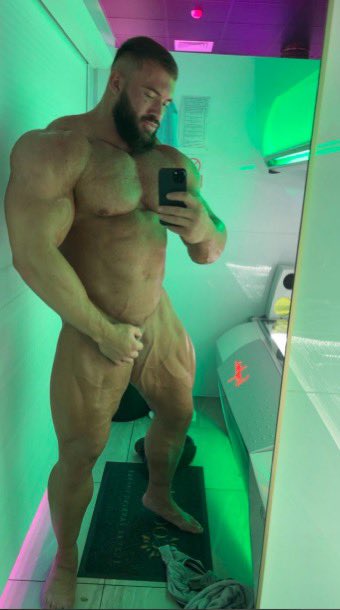 Muscle Spank tweet media