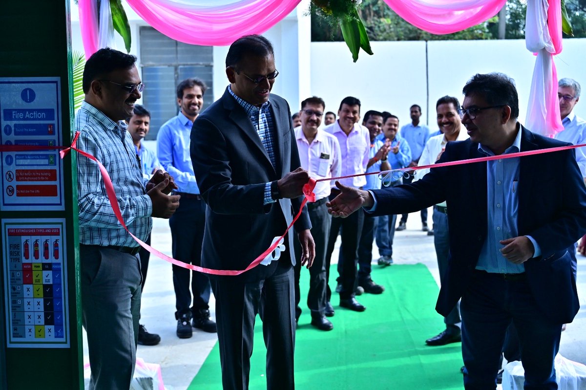 BalaVSathyan's tweet photo. It’s the dawn of 2026! 🌅

Grateful for family, friends, & colleagues—your support lit up this unforgettable year. 🙏

Inaugurated our new Bangalore plant extension last week—a proud milestone of innovation, teamwork, & sustainability. 🚀

Wishing you empathy, health, & bold impact. Let’s humanize tomorrow!

Happy New Year! 🎉