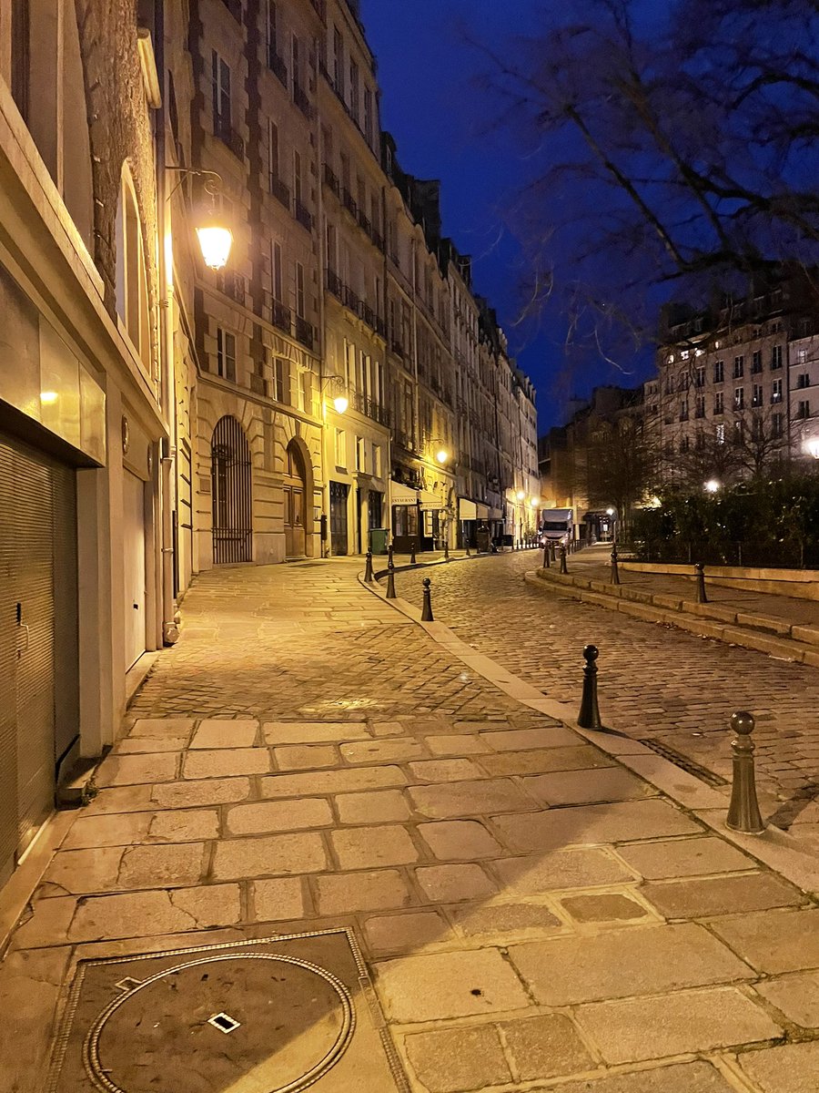 isa78200's tweet photo. Ne serait il pas temps, à quelques heures de la fin de 2025, de poster une jolie photo prise cette année ?
Une photo que vous aimez. https://t.co/eKfEbGjQ5m
