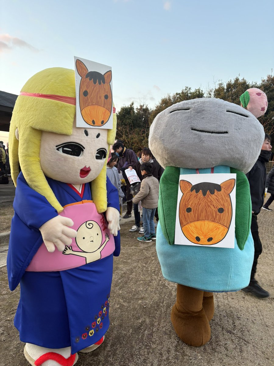 あけましておめでとうございます！
ゾンビランドサガのパネルを見に大町町へ初日の出も見れた😊

#ゾンビランドサガ
#大町町