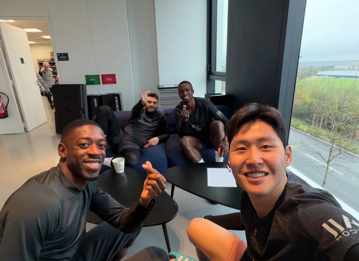 아침부터K하트때문에웃겨죽겟네