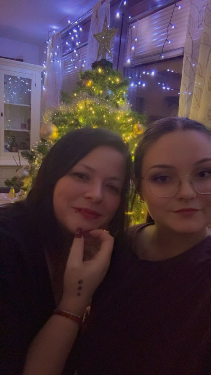 andrejae's tweet image. Srečno 2026! 💖