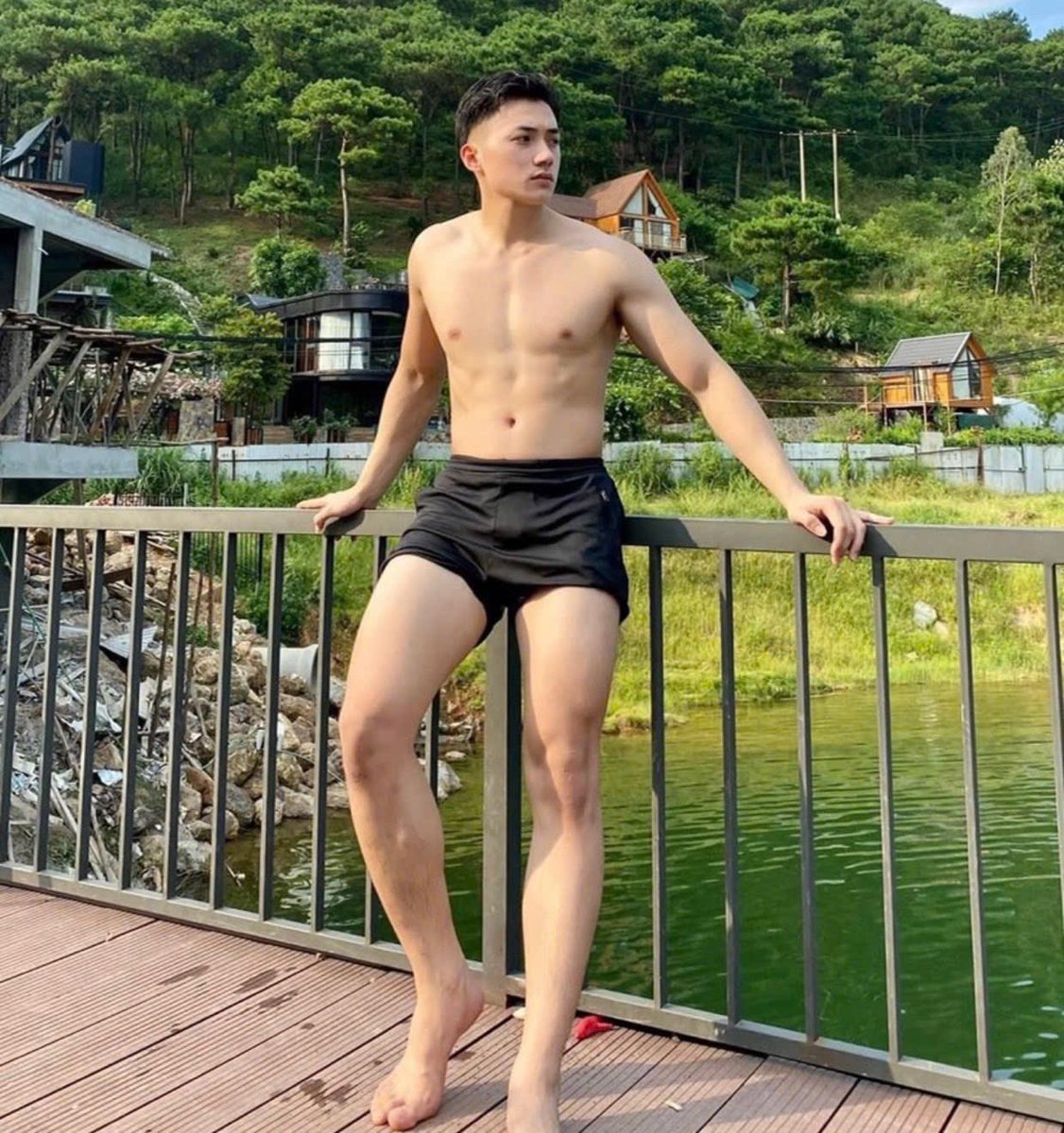 Ai biết bạn này k ạ