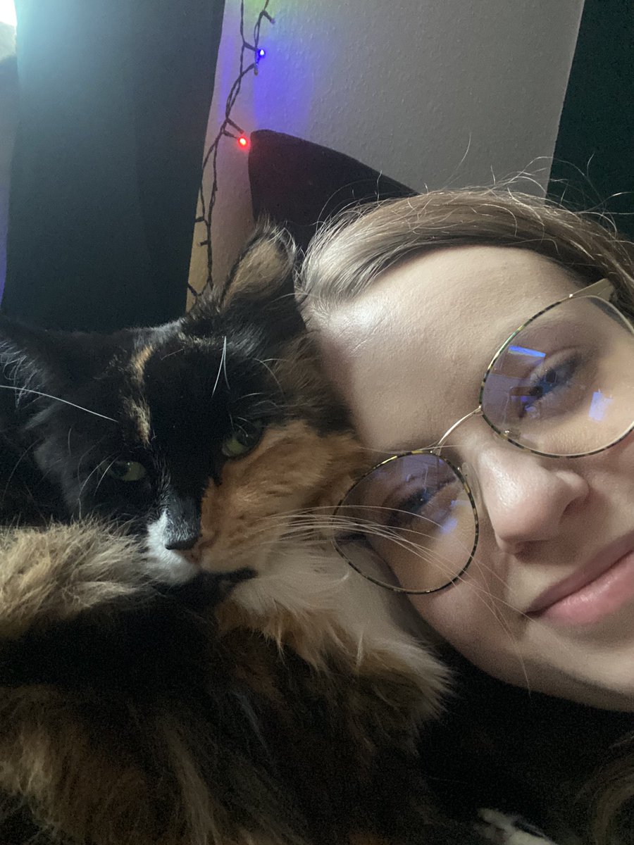 Laura Martinez tweet media