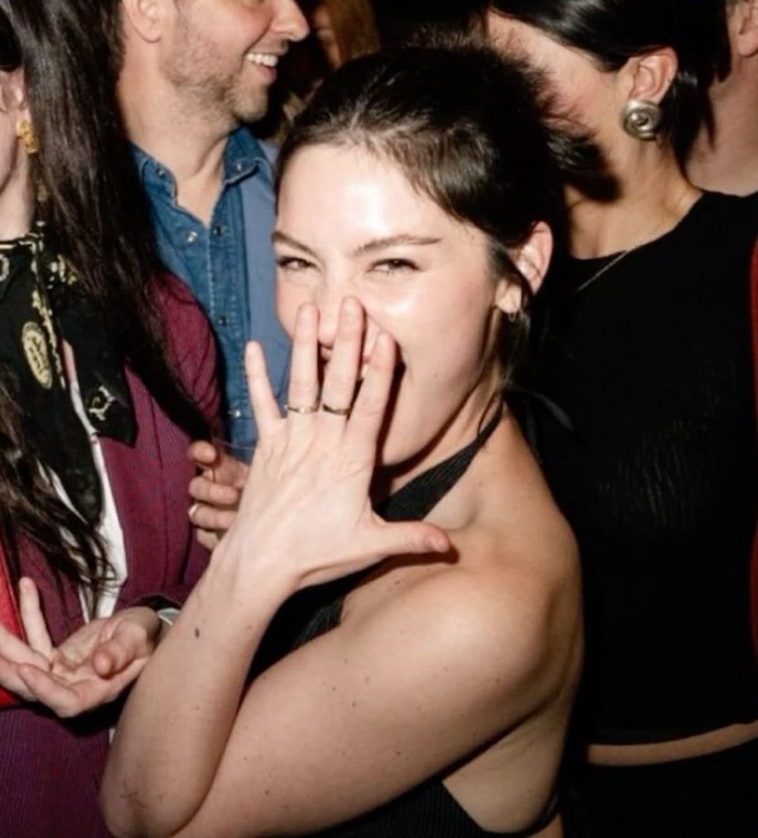 may your 2026 be filled with more gracie abrams