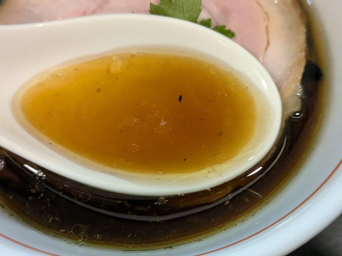 bainbax2's tweet photo. 地鶏とサンマ節のつけそば
+麺大盛+鶏増し+豚増し
らぁ麺 飛鶏@愛知県春日井市
---
ツルムニ食感の麺🫶つけ汁なしでも麺を食べられるくらい秋刀魚を感じるサンマ水🐟️
つけ汁の中に入っている炙られた香ばしいお肉が美味すぎる🤬このお肉でご飯モリモリ食べた🍚🍚🍚
ご馳走さまでした🙏 https://t.co/VTSsQCOlQW