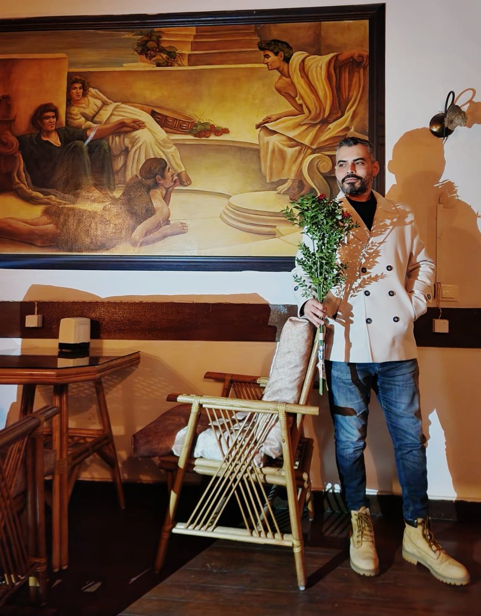 vtomnia's tweet image. Sanatsal 😀